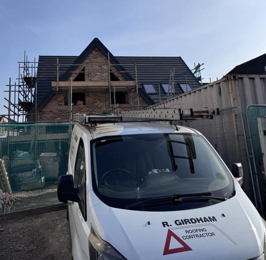 R Girdham Roofing